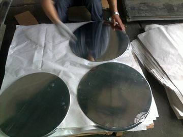 Porcellana Lega di alluminio professionale 1050 del disco ISO9001 1100 1060 3003 cerchi di alluminio fornitore