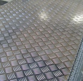 Porcellana Piatto di pavimento di alluminio del rotolo 2mm densamente, strato di alluminio di Embosssed del piatto del passo fornitore