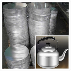 Porcellana Disco di alluminio materiale di taglio del bollitore/cerchio di alluminio 1050 stampaggio profondo 1060 3003 fornitore
